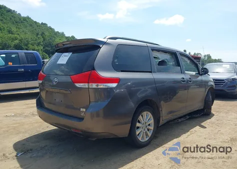 2012 Toyota Sienna Le 7 Passenger from USA, damaged, VIN 5TDJK3DC1CS043753